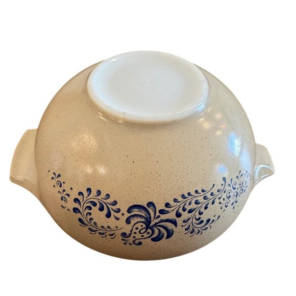 Vintage Pyrex 444  Sandalwood Mixing Bowl Beige & Blue Vintage USA Made Oval Des - Picture 7 of 12